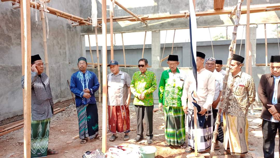 Tradisi Munggah Molo Pembangunan Gedung TPA Al Huda Wonoyoso