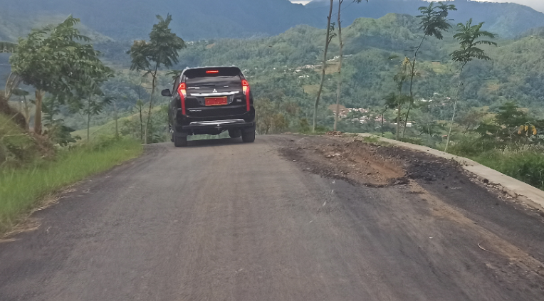 Jika Ada Jalan Baru yang Rusak, Masyarakat Diharapkan Melapor ke DPU Kabupaten Pekalongan