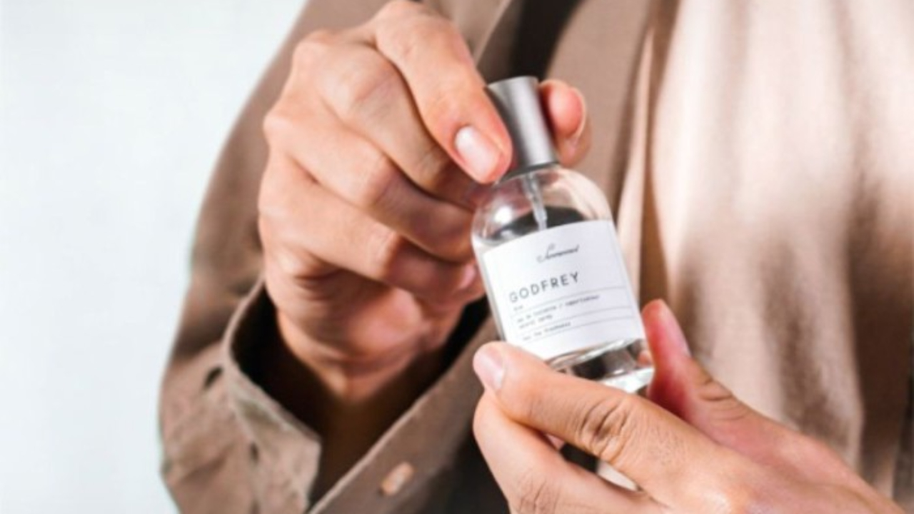 4 Rekomendasi Parfum Lokal Pria yang Tahan Lama, Tersedia di Minimarket Terdekat!