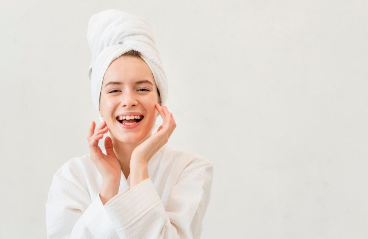 4 Sabun Cuci Muka Murah tapi Bagus untuk Mencerahkan Wajah Berflek Hitam 