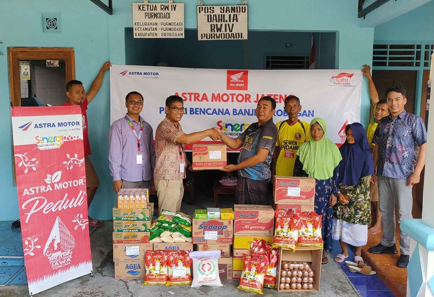 Astra Motor Jateng Salurkan Bantuan bagi Korban Banjir di Kabupaten Grobogan