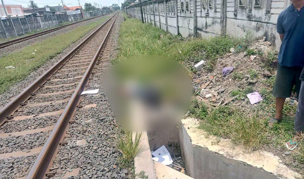 Pensiunan ASN Meninggal Tersamber KA Argo Muria di Perlintasan Berpalang Pintu di Batang