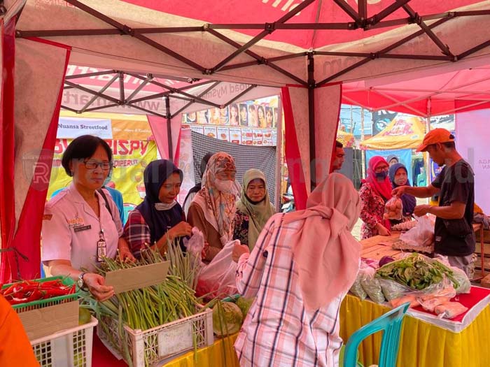 Tekan Inflasi, Gerakan Pangan Murah di Batang Diserbu Warga 