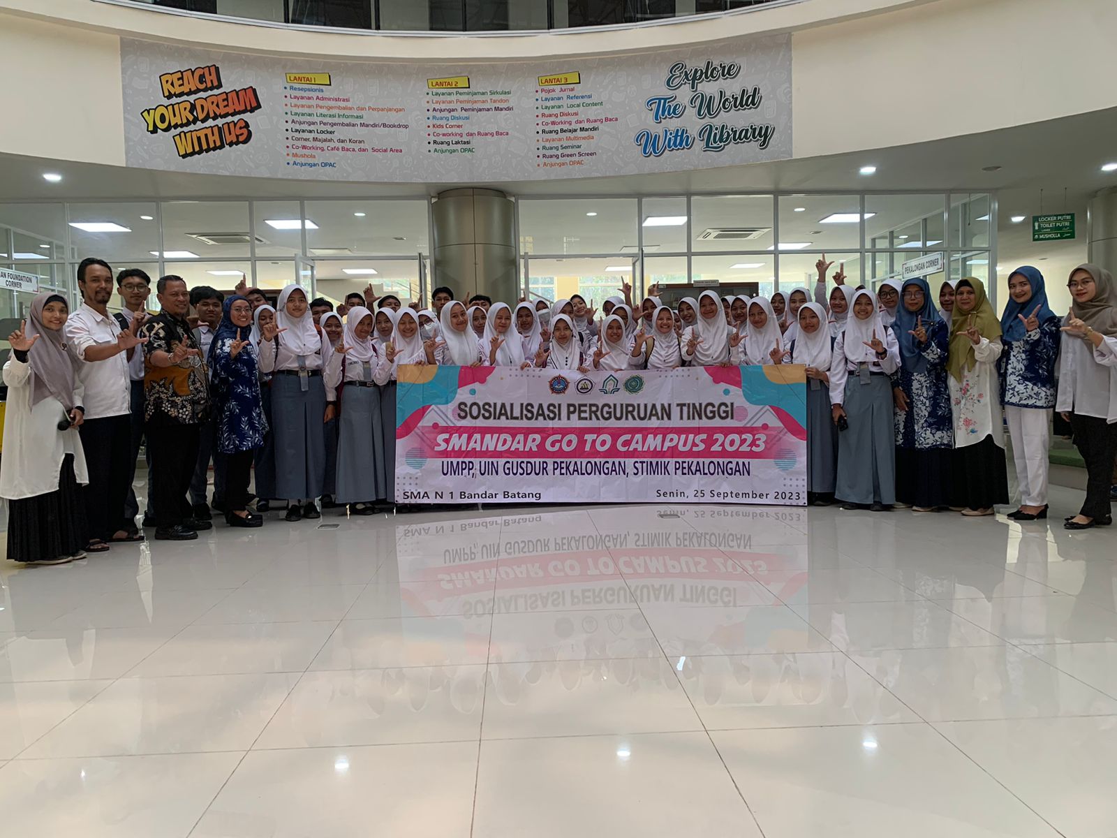 Perpustakaan UIN KH Abdurrahman Wahid Pekalongan Menerima Kunjungan dari SMAN 1 Bandar Kabupaten Batang