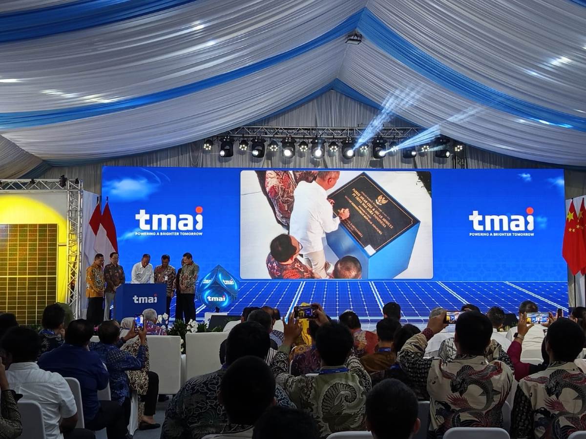Pabrik Panel Surya Terbesar di Indonesia Diresmikan di KIK Kendal, Investasi Rp 1,5 Triliun Lebih!