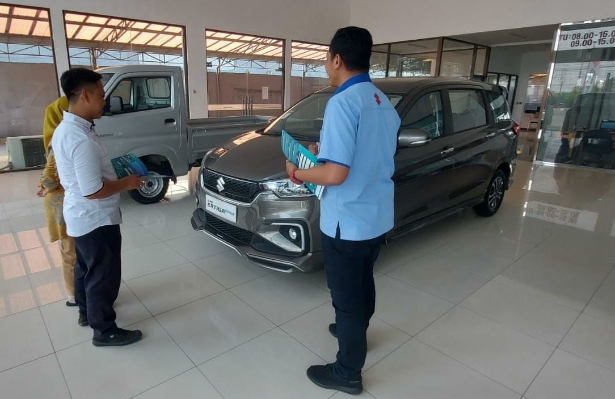 Tebar Promo Akhir Tahun Mobil Suzuki, Permudah Calon Konsumen Miliki Kendaraan