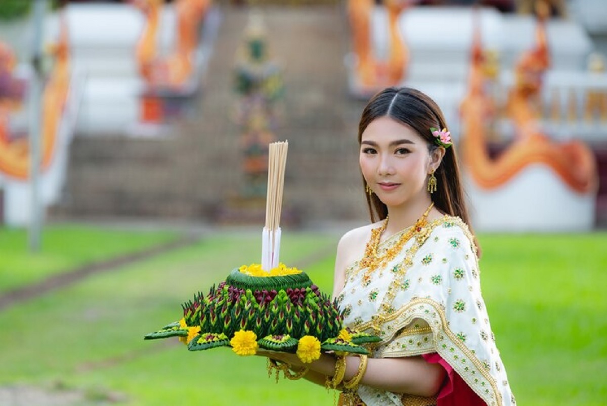 Simak Yuk! Inilah 9 Inspirasi Dekorasi untuk Perayaan Festival Waisak di Lapangan