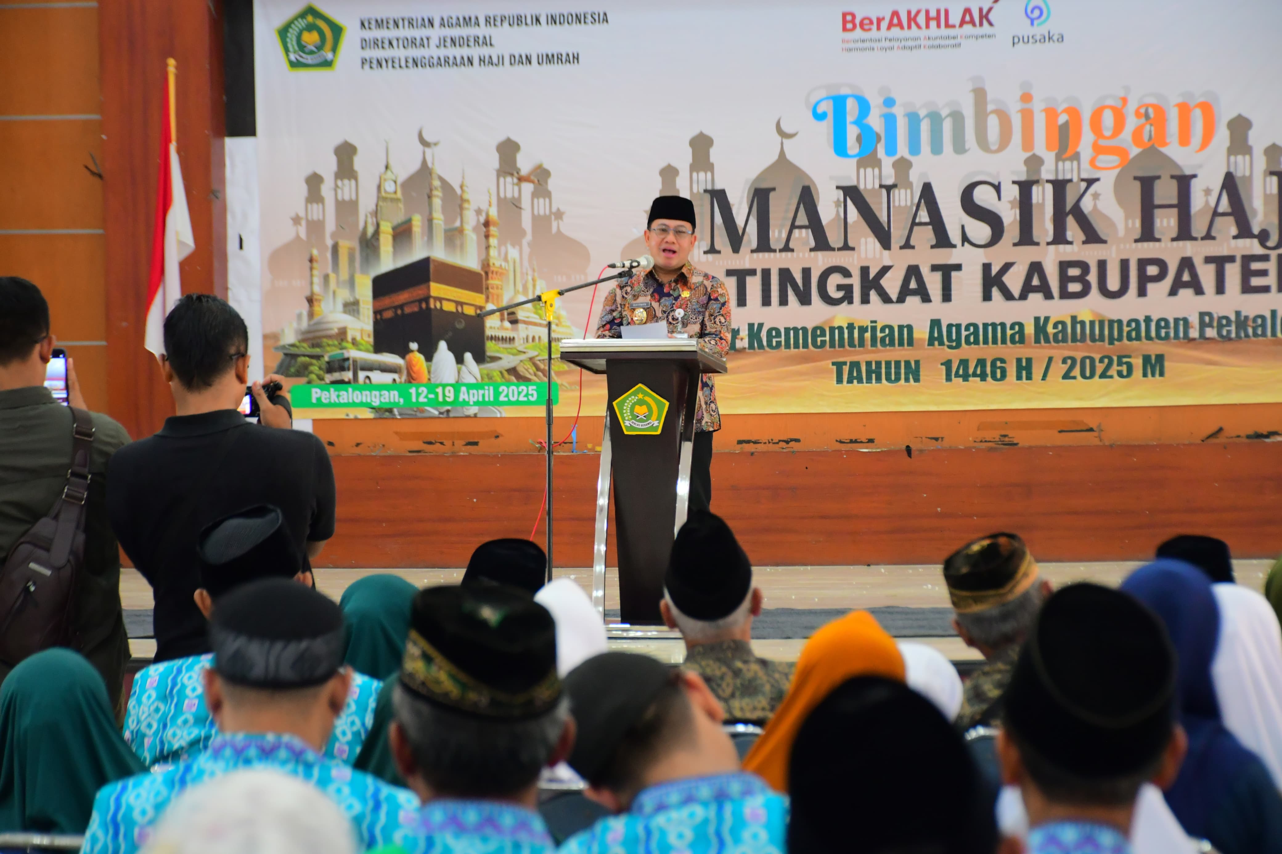 Hadiri Bimbingan Manasik Haji Tingkat Kabupaten Pekalongan, Ini yang Disampaikan Wakil Bupati Sukirman
