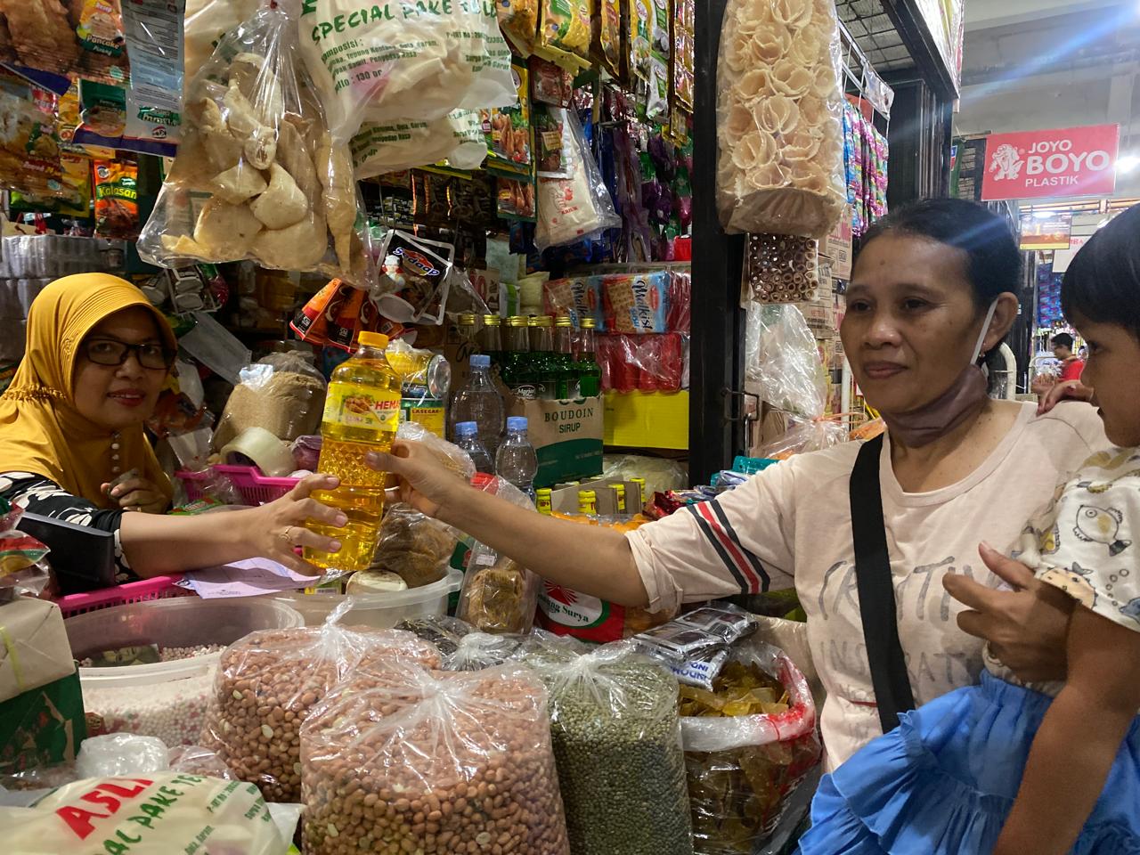 Kualitas Dipertanyakan, Konsumen di Batang Mulai Tinggalkan MinyaKita