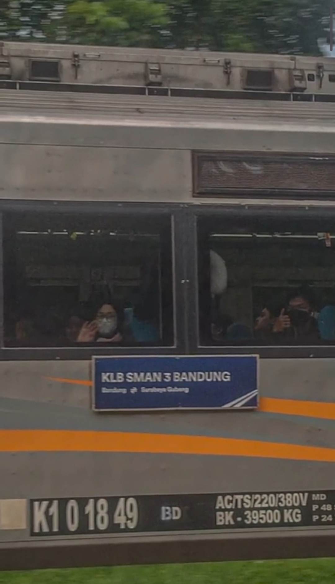 Viral! KLB Angkut Rombongan SMAN 3 Bandung untuk Study Tour, Ternyata Begini Cara Sewa Kereta Api