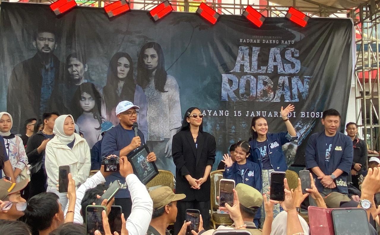 Tak Sekadar Mistis, Film Alas Roban Sukses Bikin Masyarakat Batang Haru Tonton Perjuangan Michelle Ziudith Cs