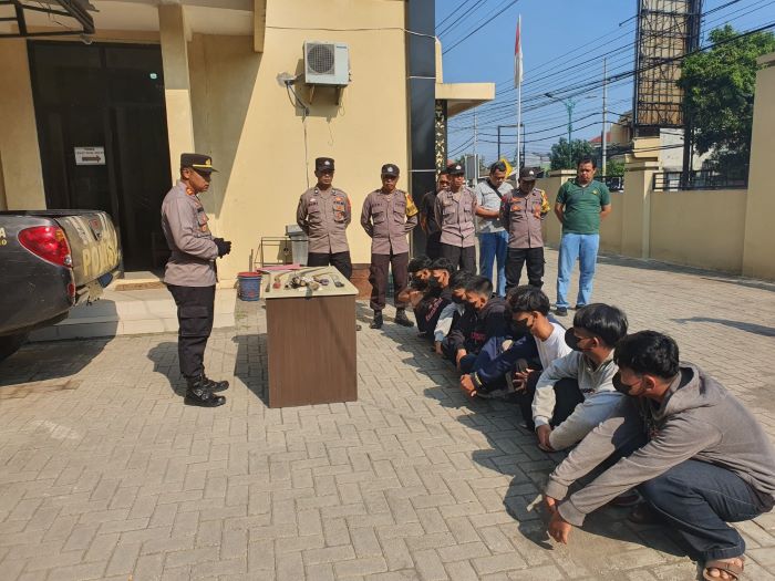 Kelompok Gangster Pelajar di Pekalongan Dibina Polisi, Menangis Saat Dipertemukan dengan Orang Tuanya