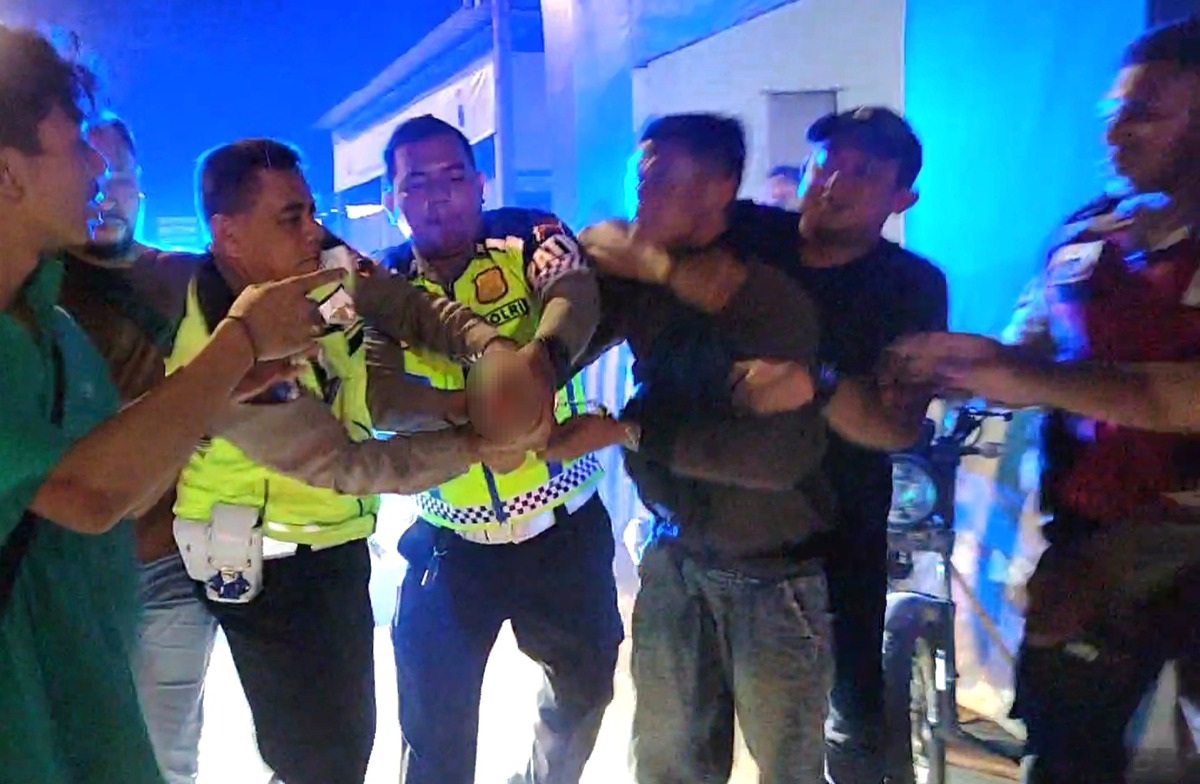 Pemuda Todongkan Sajam ke Petugas saat Terjaring Razia Premanisme di Pekalongan