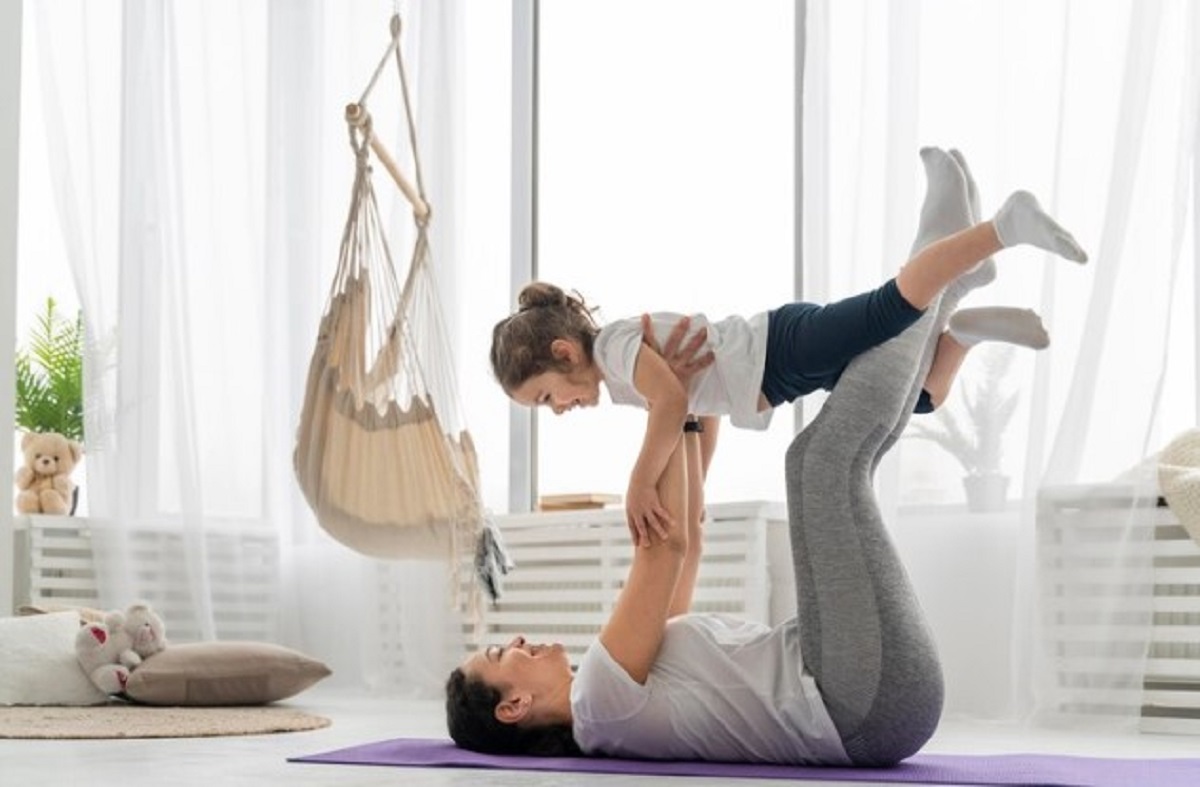 7 Tips Olahraga di Rumah untuk Ibu Rumah Tangga agar Tetap Bugar Tanpa Biaya