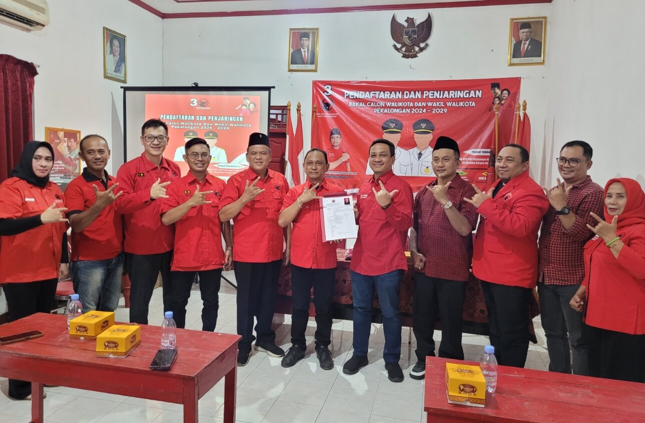 Kembalikan Formulir, Aaf Resmi Mendaftar Bakal Calon Wali Kota Pekalongan lewat PDI-P