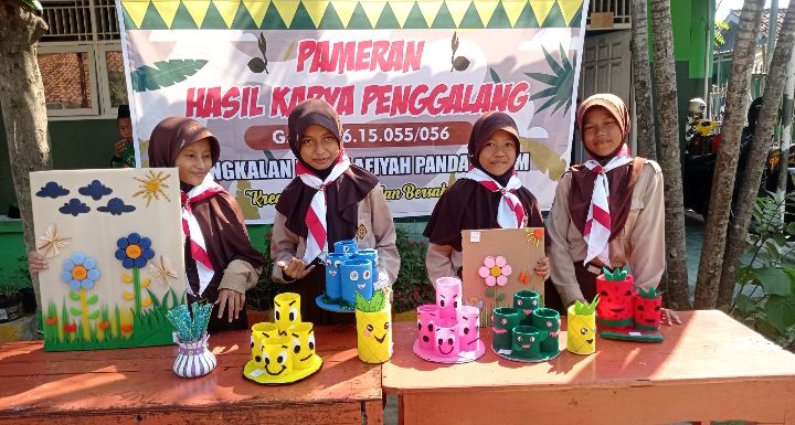Keren! Gudep MI Salafiyah Pandanarum Gelar Pameran Hasil Karya 