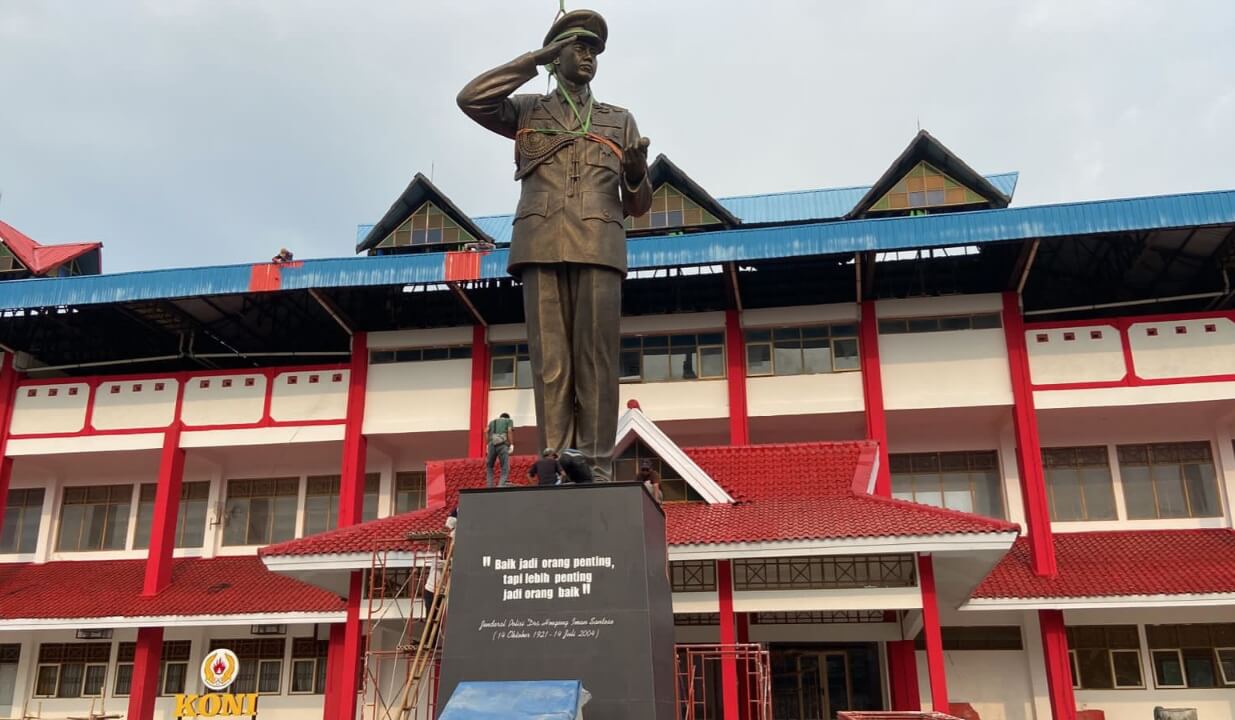Patung Jenderal Hoegeng Sudah Berdiri di Kota Pekalongan