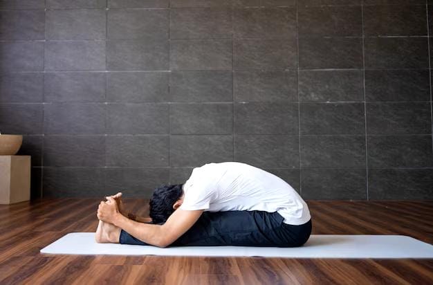 4 Gerakan Yoga Menurunkan Berat Badan untuk Pemula, Simple Bisa Dilakukan di Rumah
