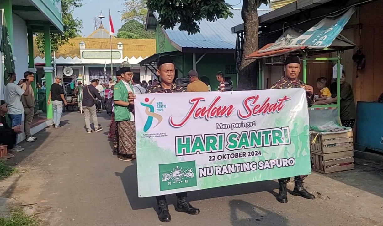Peringatan Hari Santri Nasional 2024, PRNU Sapuro Gelar Jalan Sehat