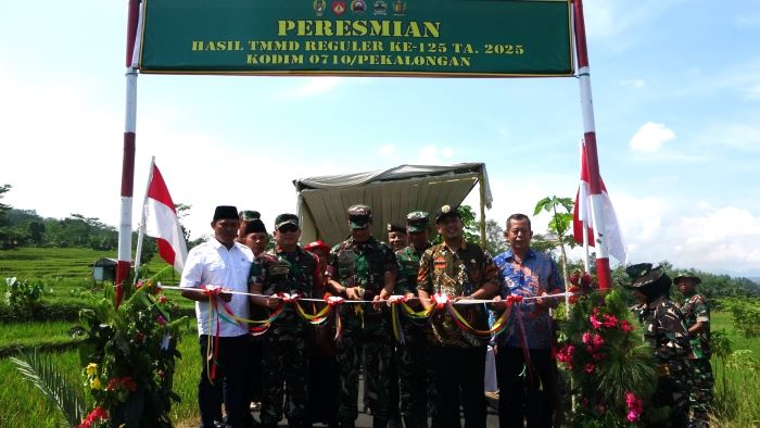 TMMD Reguler Ke-125 di Desa Windurojo Pekalongan Ditutup, Target Sasaran TMMD Capai 100 Persen