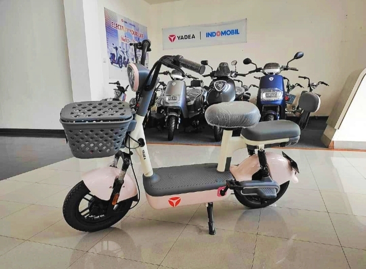 Harga BBM Per Oktober 2023 Kembali Naik, Beralih Beli Motor Listrik Jadi Solusi