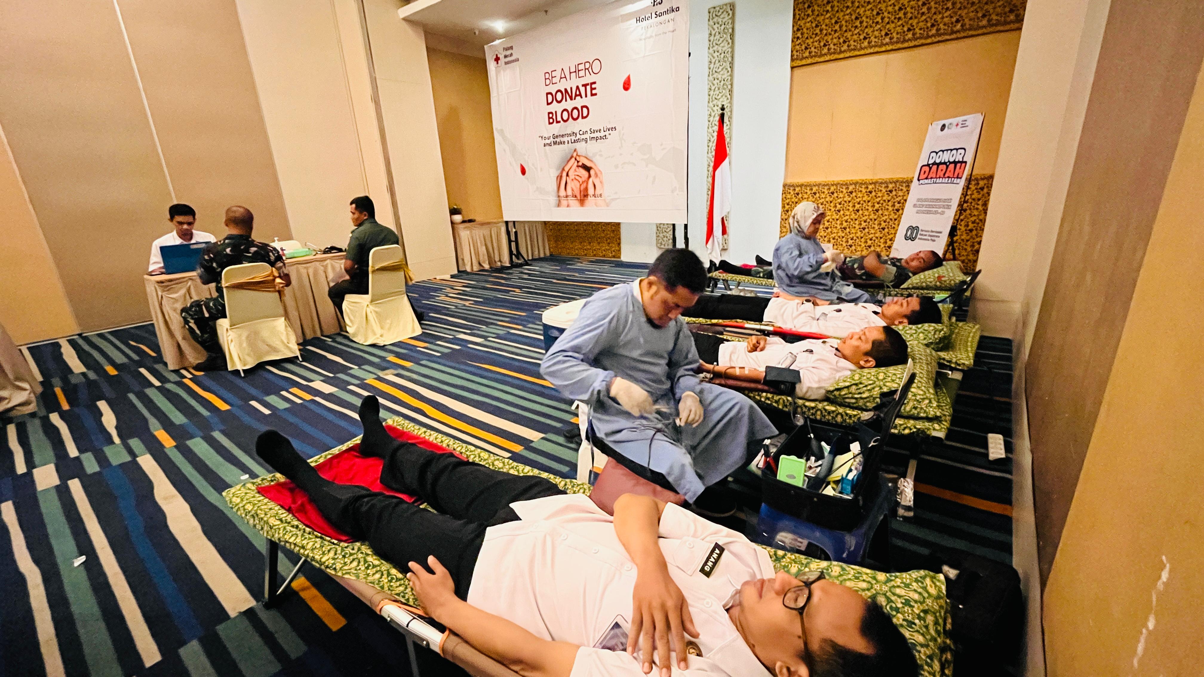 Semarak Kemerdekaan, Hotel Santika Pekalongan Gelar Aksi Sosial Donor Darah