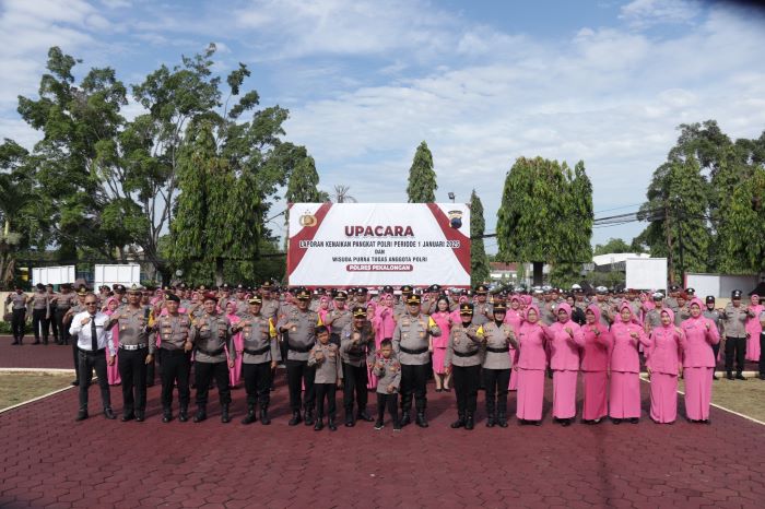 Kapolres Pekalongan Pimpin Upacara Kenaikan Pangkat Periode 1 Januari 2025