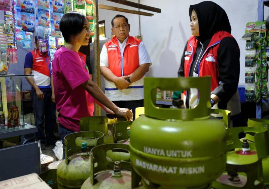Cek Penyaluran LPG di Semarang, Ini Temuan Direktur SDM dan Penunjang Bisnis PT Pertamina Patra Niaga
