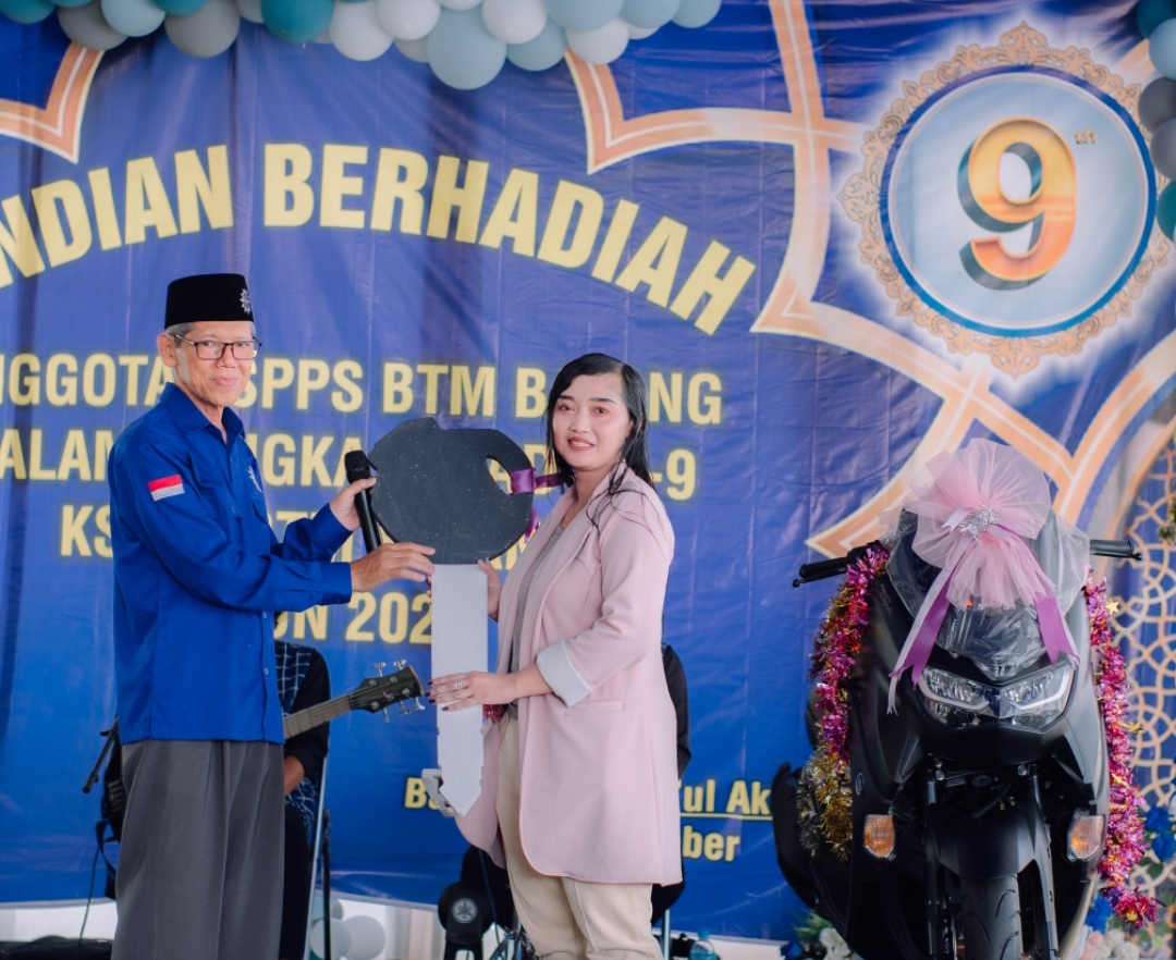 Milad ke-9, KSPPS BTM Batang Bagi-bagi Motor dan Aneka Hadiah ke Nasabah