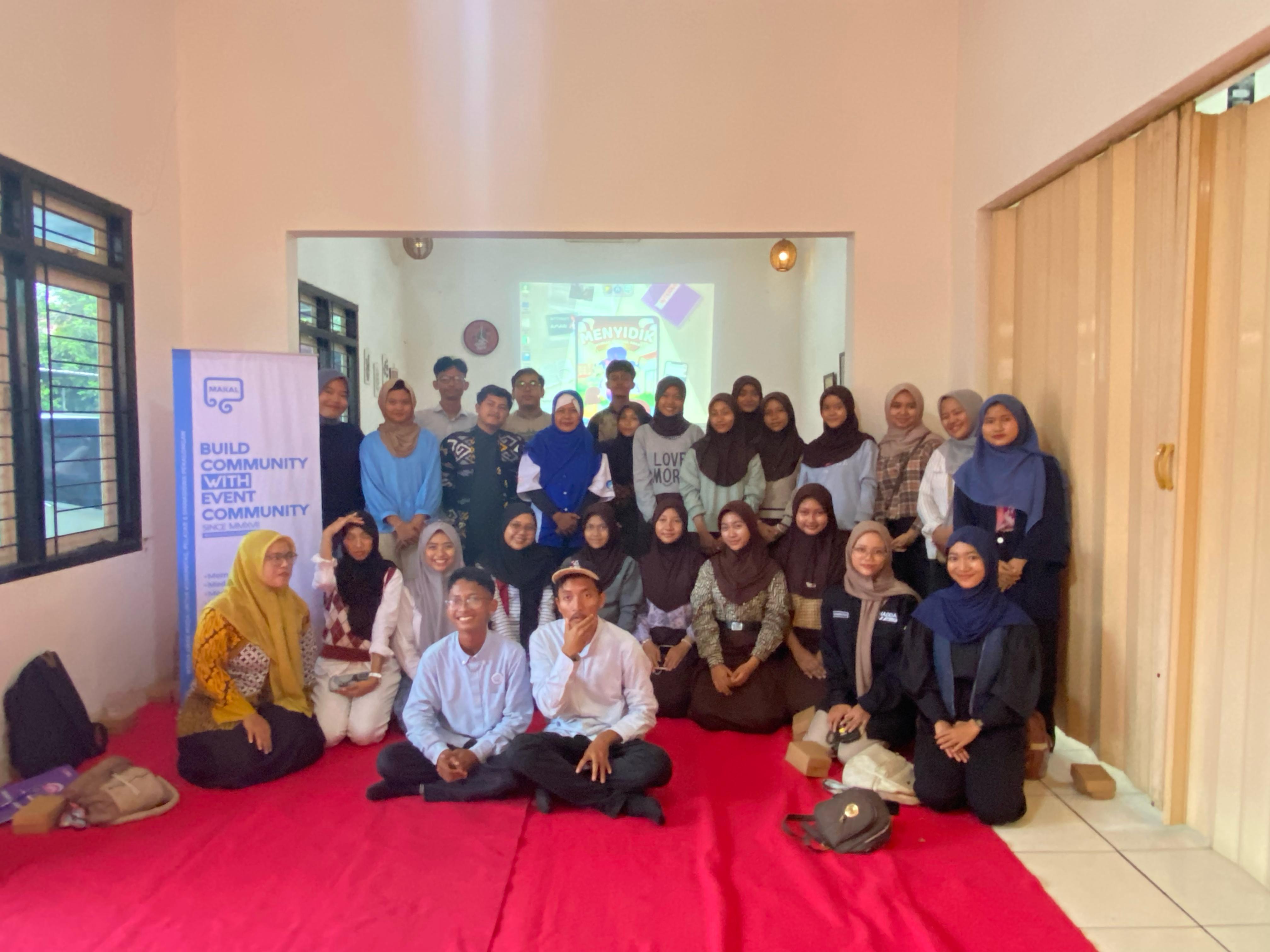 Komunitas Makal dan Fantatik Ajak Anak Muda Lindungi Diri di Dunia Digital