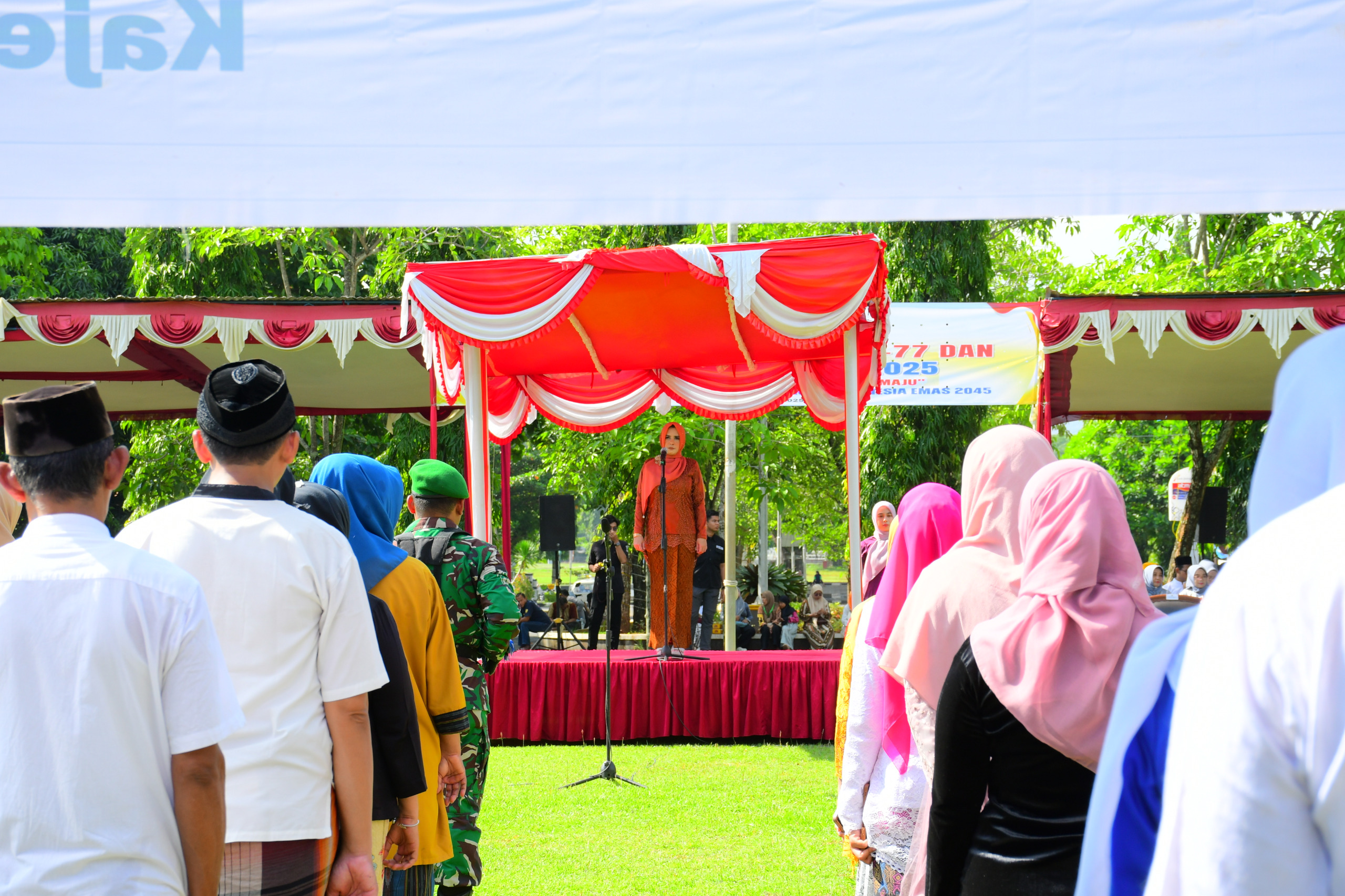 Bupati Pekalongan Fadia Arafiq Pimpin Upacara Hari Bela Negara ke-77 dan Hari Ibu ke-97