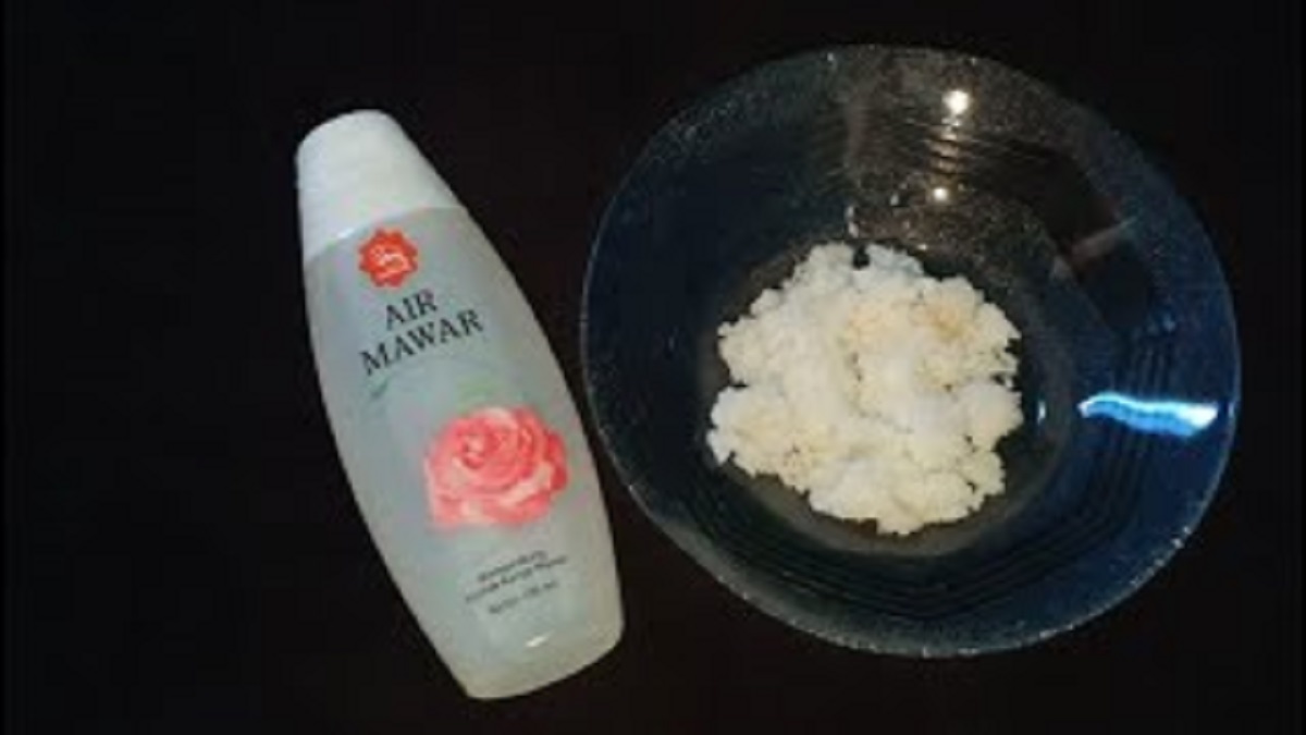 Cuma 2 Bahan, Cara Menghilangkan Flek Hitam dengan Garam dan Air Mawar Cepat dan Aman