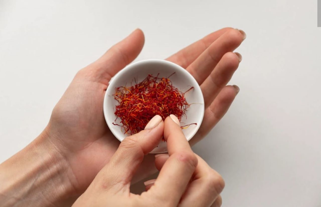 Cara Pakai Saffron untuk Mengatasi Penuaan Dini, Kulit Usia 40 Tahun Langsung Kencang