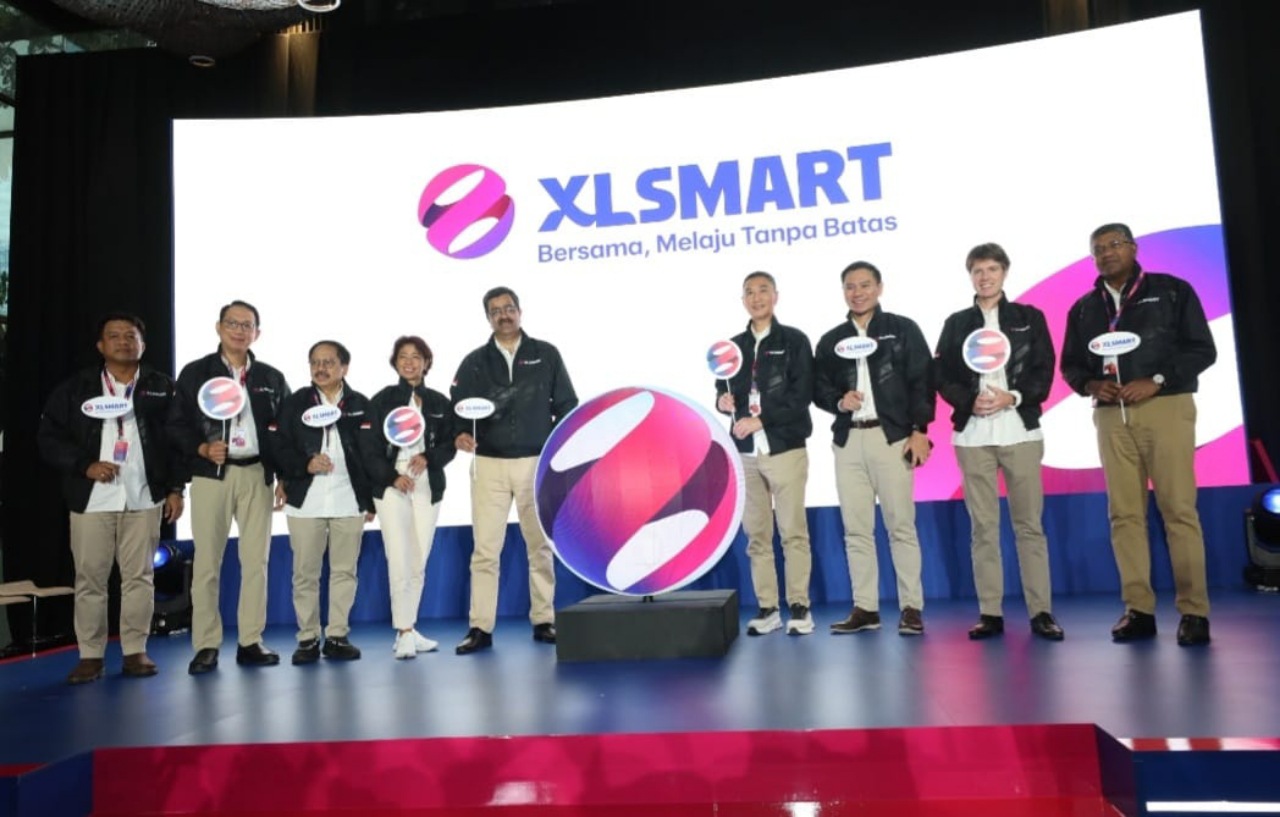 XLSMART Siap Melaju Bersama Membangun Indonesia 
