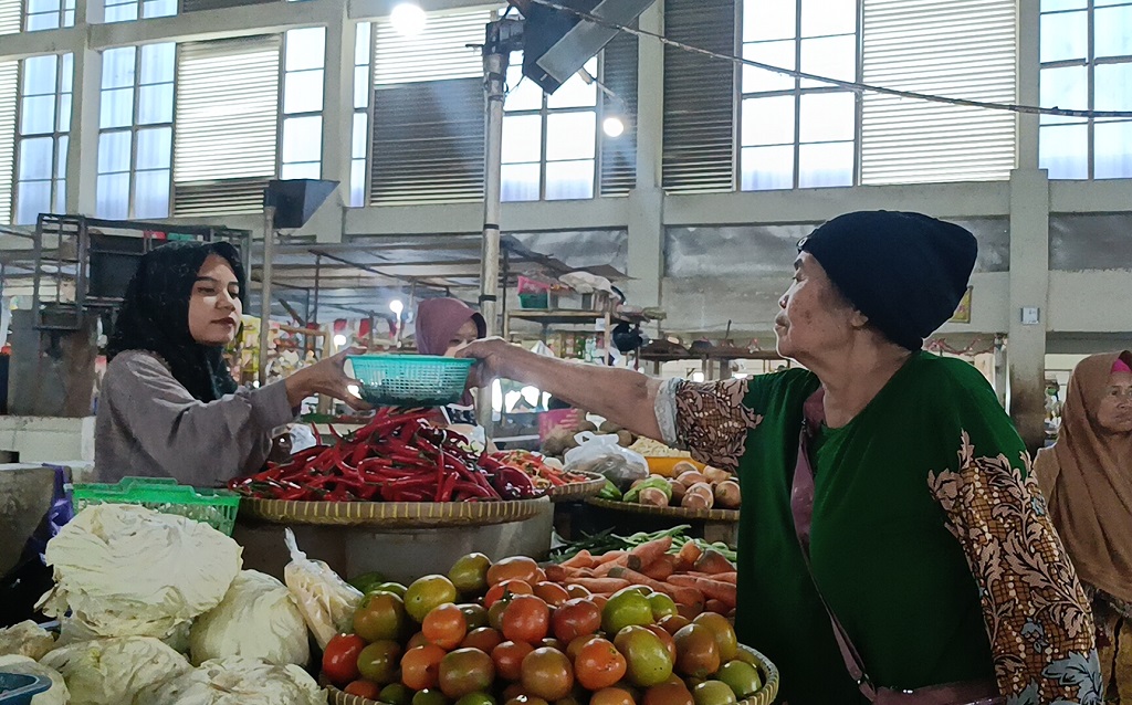 Jelang Nataru, Harga Cabai di Batang Meroket hingga 50 Persen