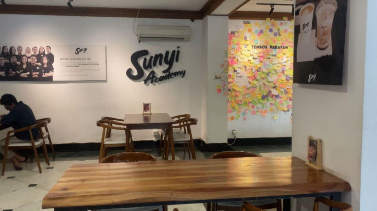 Cafe Unik Di Blok M Yang Melayani Tanpa Suara