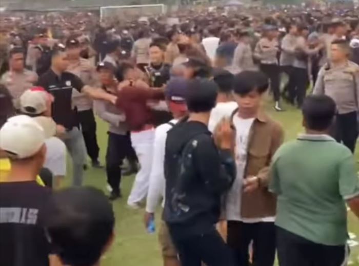 Laga Final Turnamen Sepakbola Natas Angin Cup 2025 Ricuh