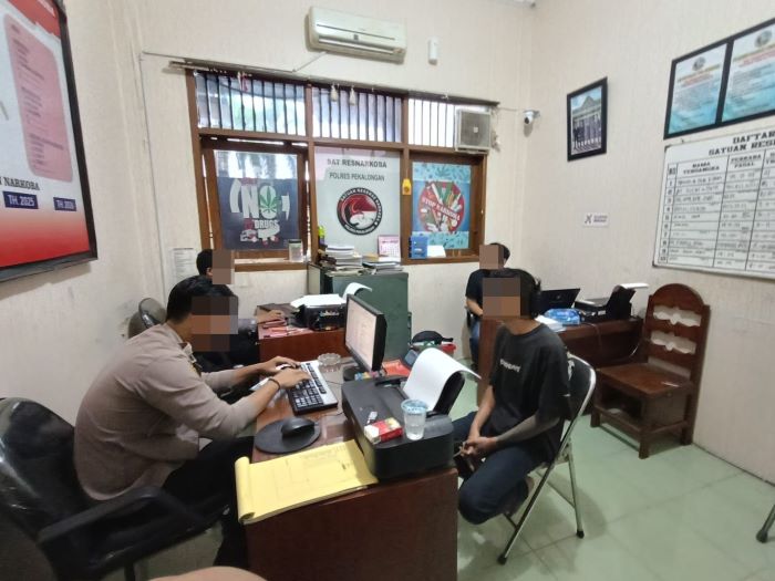 Edarkan Sabu dan 1.000 Butir Obat Keras, Buruh Proyek Asal Batang Dibekuk di Karangdadap