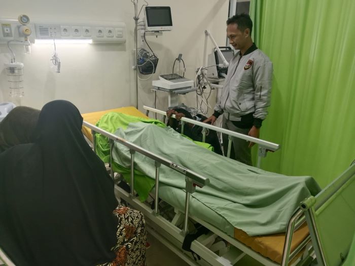 Santri di Pekalongan Tewas Tersambar Petir Saat Main Bola di Lapangan Gondang