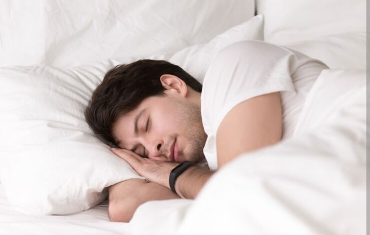 Ingin Dapat Pahala Setara Tahajud dan Dosa Diampuni Hanya dengan Tidur? Kata Gus Baha Tidurlah di Waktu Ini