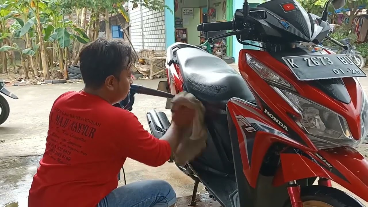 Hemat Biaya! 8 Tips Mencuci Motor Matic yang Mudah dan Bisa Dilakukan di Rumah