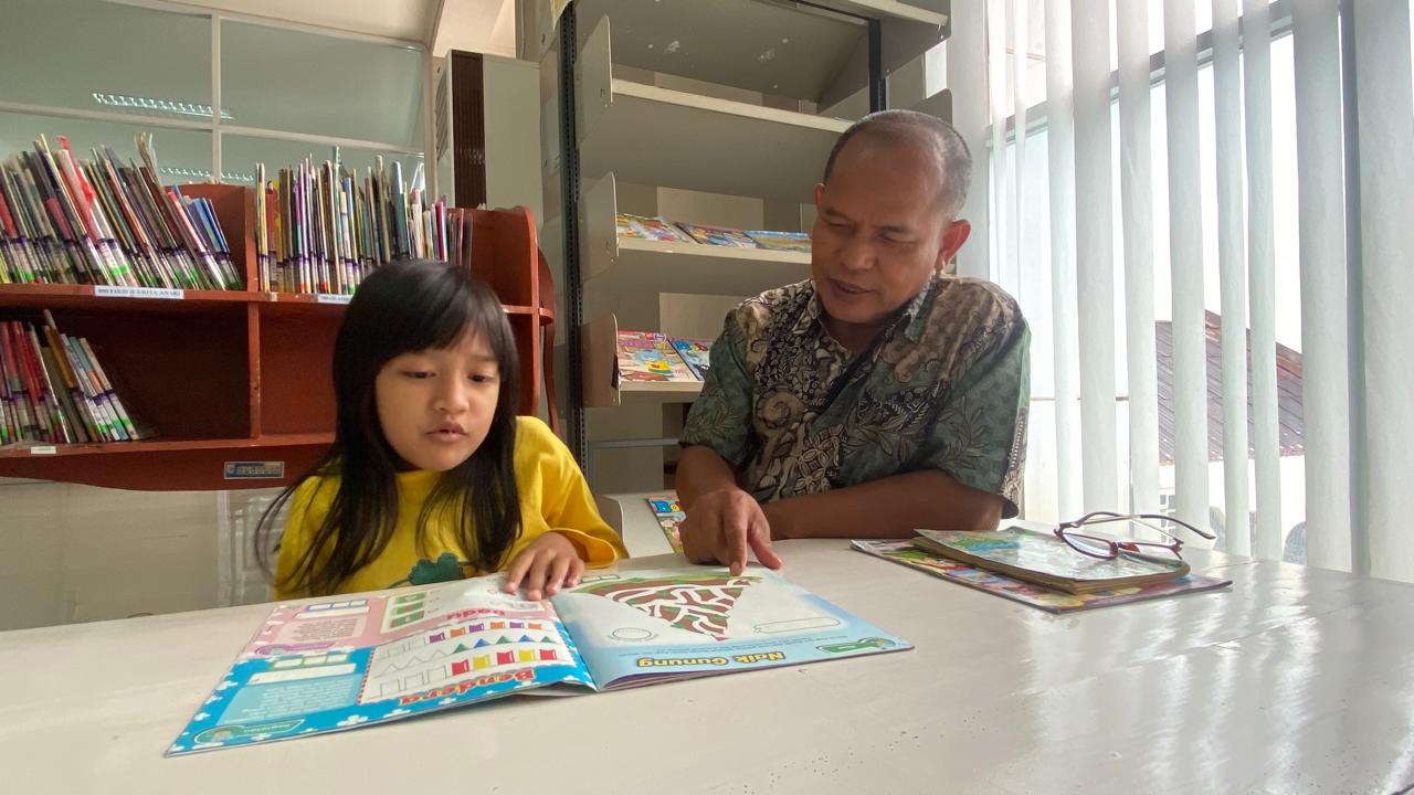 Perpustakaan Batang Jadi Alternatif Ngabuburit Kurangi Screentime Gadget saat Ramadan