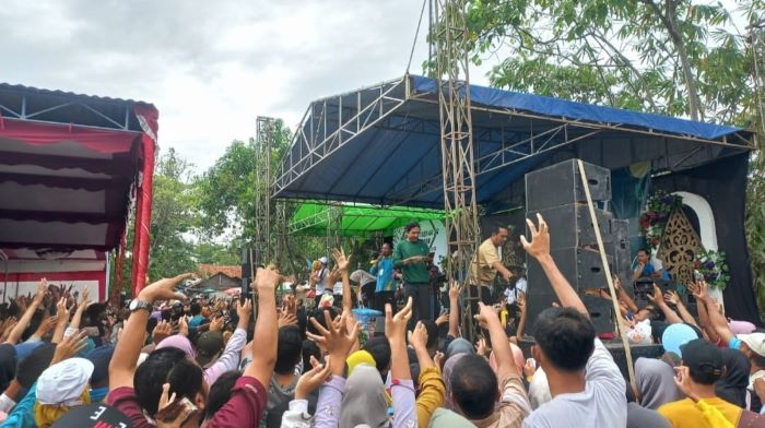 Semarak Tahun Baru Islam 1446 H, Ponpes Manufa Sragi Pekalongan Gelar Jalan Sehat