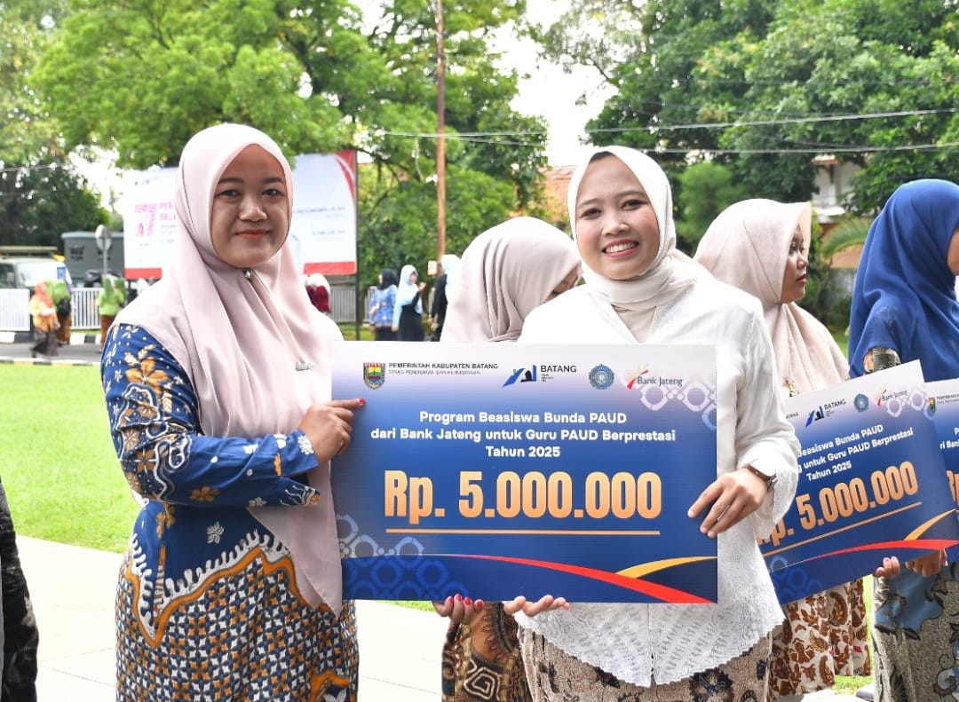 Selamat, 15 Guru PAUD Berprestasi di Batang Terima Beasiswa Bunda PAUD-Bank Jateng Rp75 Juta