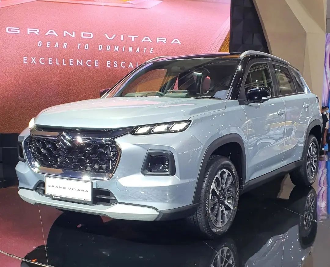 Siap Merebut Pasar, Suzuki Grand Vitara Hybrid 2024 Memiliki Tingkat Kenyamanan yang Luar Biasa!