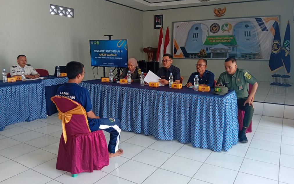 Pastikan Pembinaan Berjalan Optimal, Hakim Wasmat Kunjungi Lapas Pekalongan