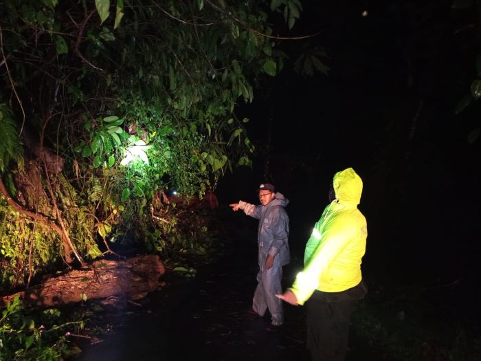 2 Titik Longsor Tutup Jalur Karanganyar-Lebakbarang di Pekalongan