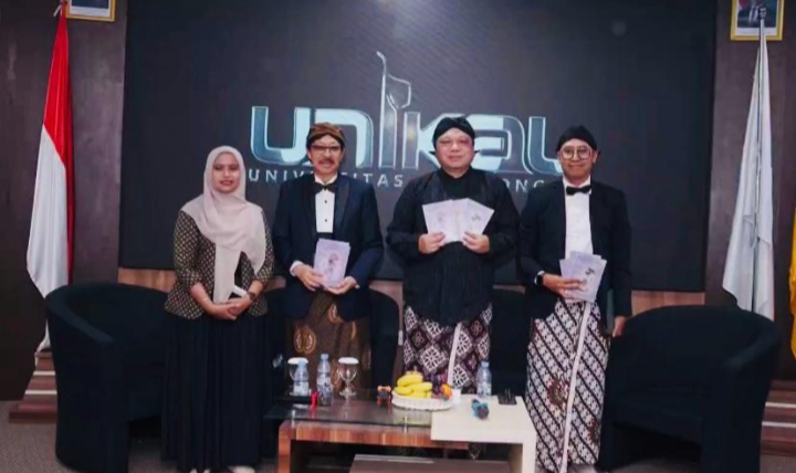 Unikal Bedah Sisi Lain Tokoh Wayang Lewat Buku Trilogi Karya Koco Buwono