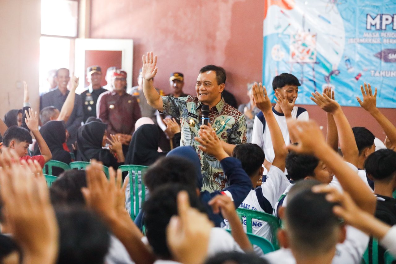 Perluas Akses Pendidikan Siswa Miskin, Program Sekolah Kemitraan Ahmad Luthfi Menuai Apresiasi