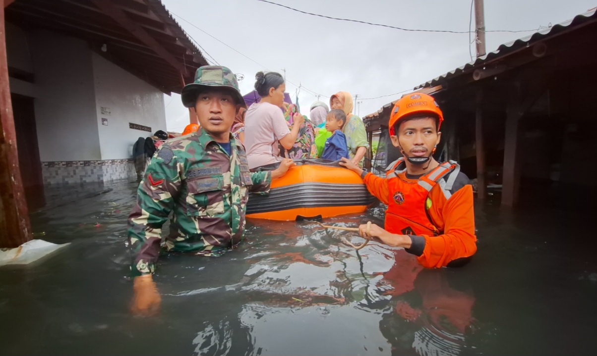 Perkembangan Terbaru Dampak Banjir di Kota Pekalongan: 161 Warga Mengungsi, Tersebar di 3 Lokasi